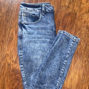 Acid wash skinny jeans